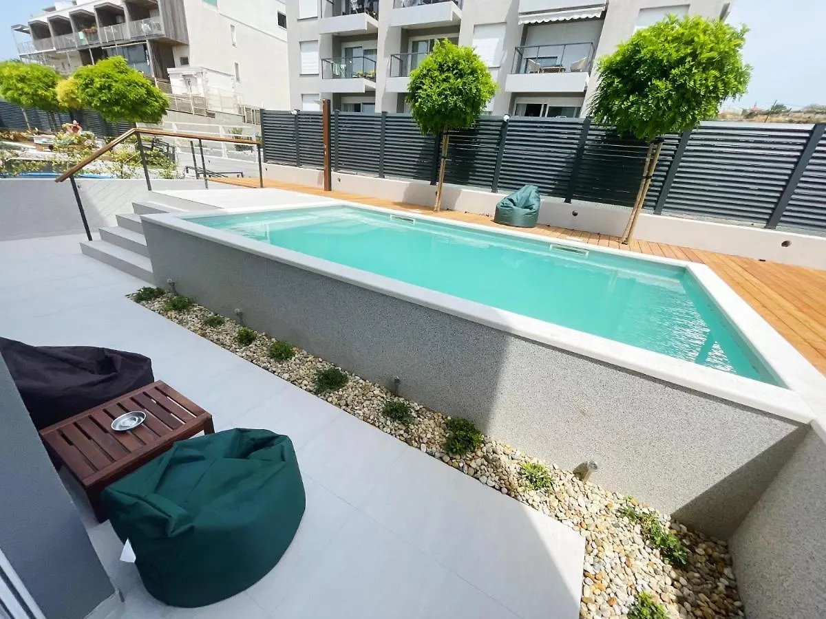 Cozy Seaside Apartment With Pool & Terrace Split