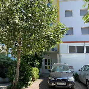 Lucky Pearl Apartment